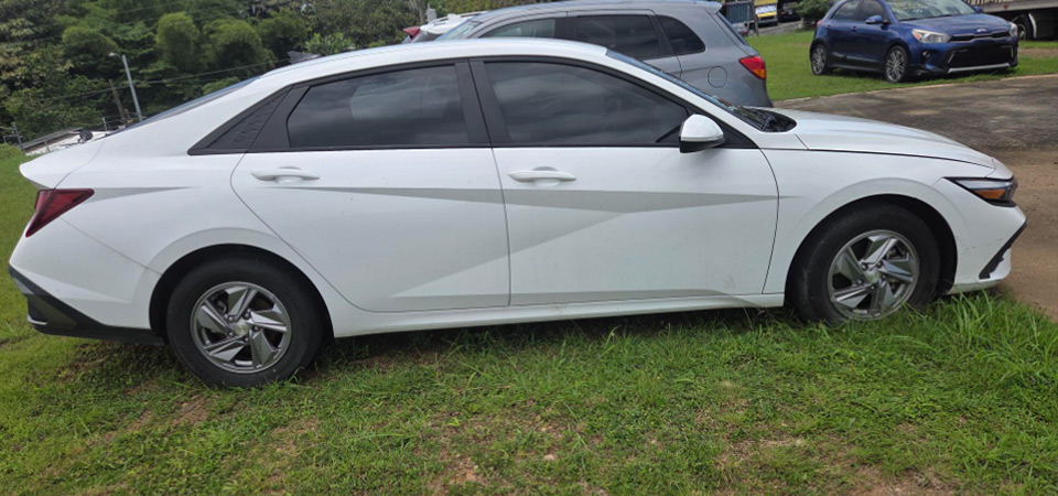 Hyundai-Elantra-2025