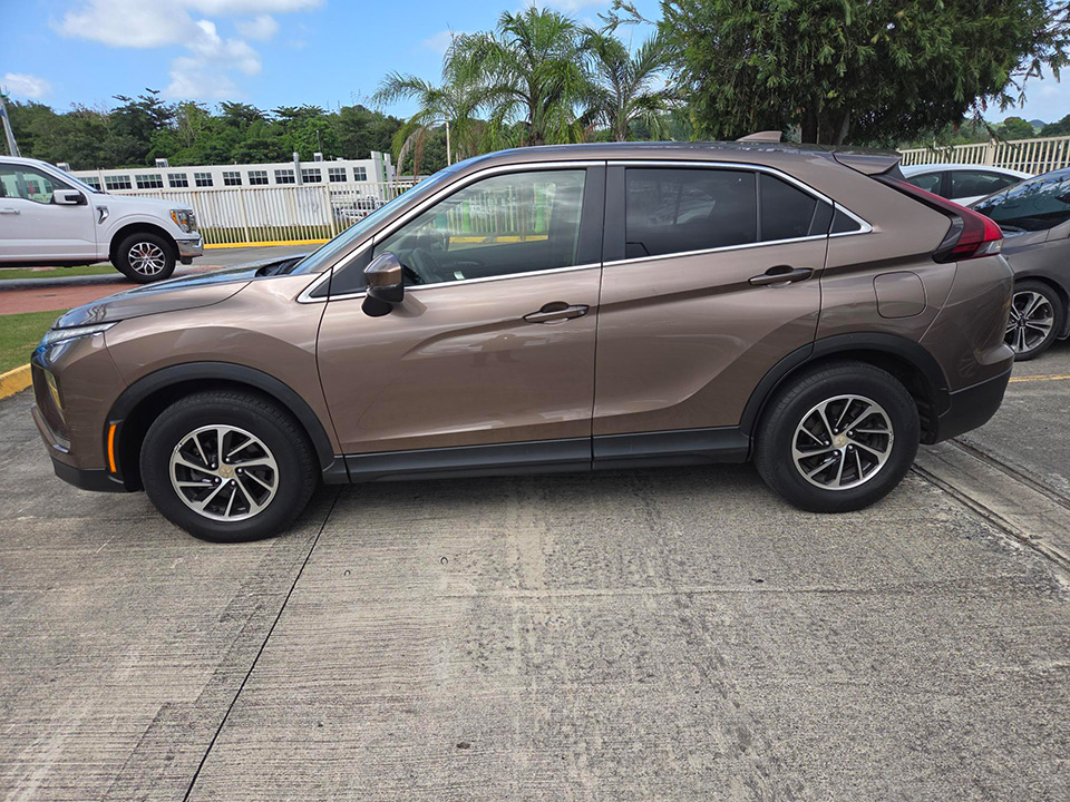 Mitsubishi-Eclipse-Cross-ES-2022-1