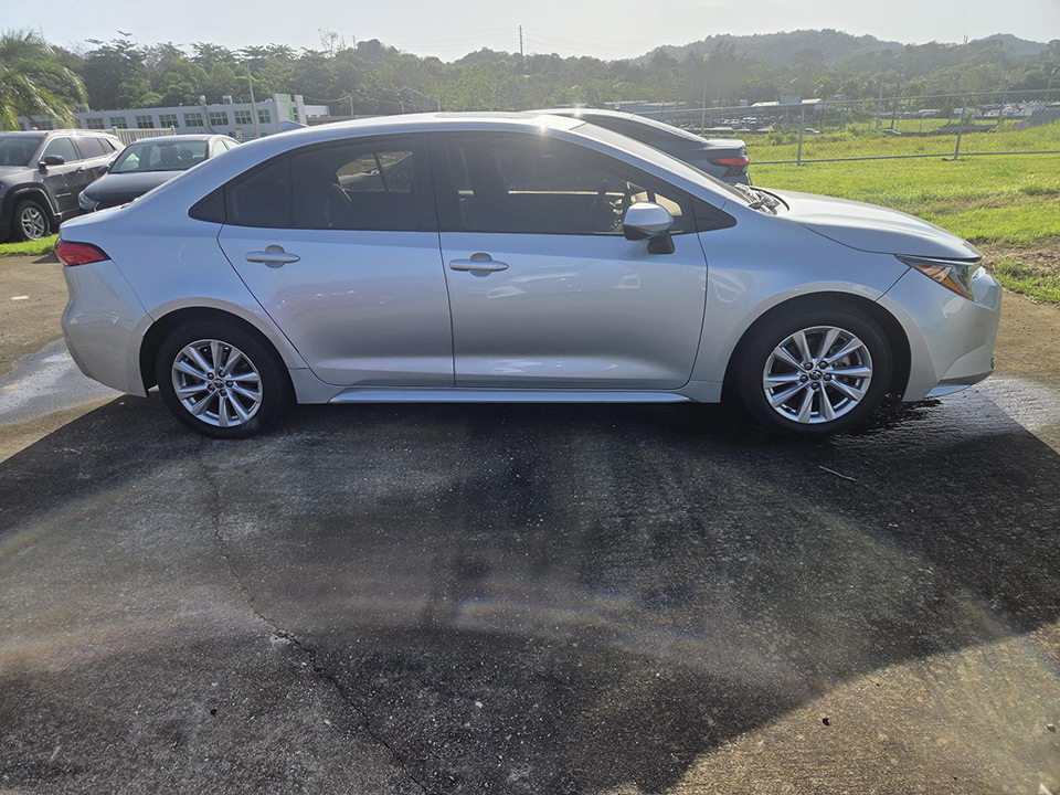 Toyota-Corolla-2023-1