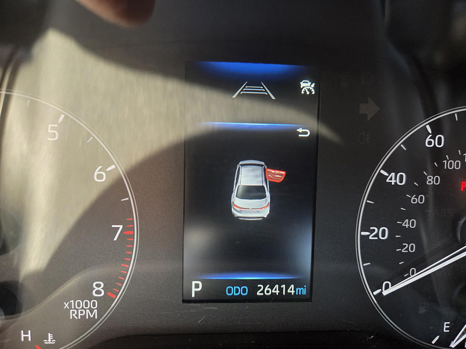 Toyota-Corolla-2023-3